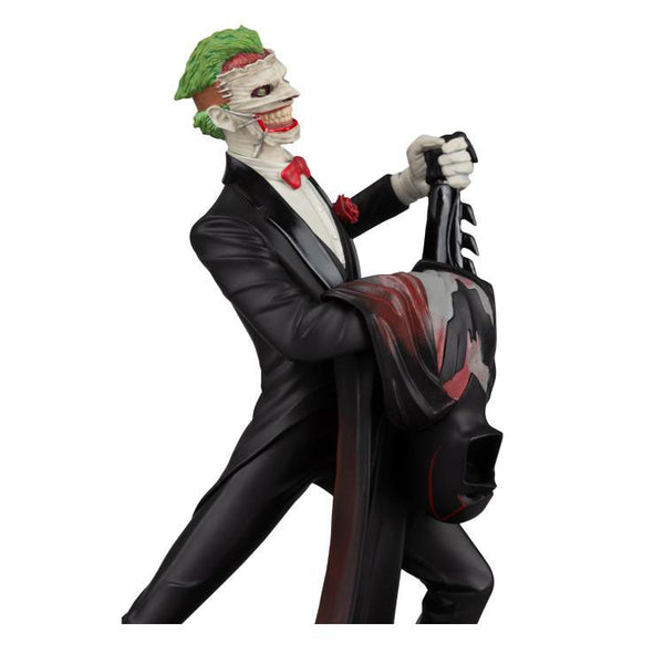 The Joker & Batsuit (Greg Capullo) Limited Edition Statue