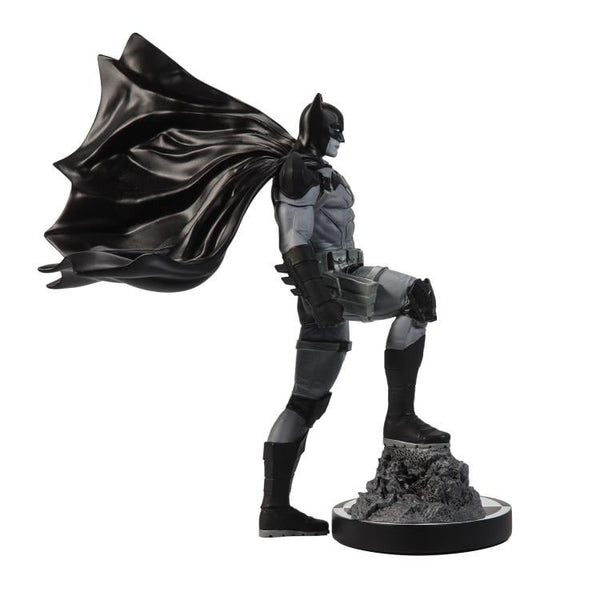 Batman Black & White Batman (Mitch Gerads) 1/10 Scale Limited Edition Statue