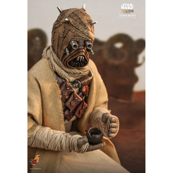 Hot Toys : The Mandalorian™ - Tusken Raider™ 1/6th scale Collectible Figure ( Open Item )