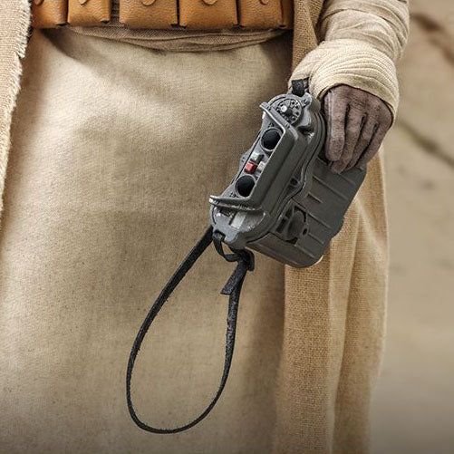 Hot Toys : The Mandalorian™ - Tusken Raider™ 1/6th scale Collectible Figure ( Open Item )