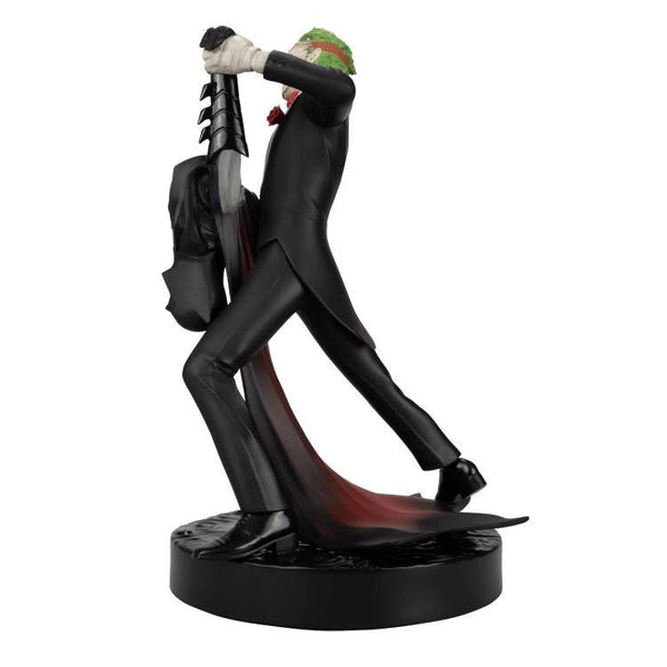 The Joker & Batsuit (Greg Capullo) Limited Edition Statue