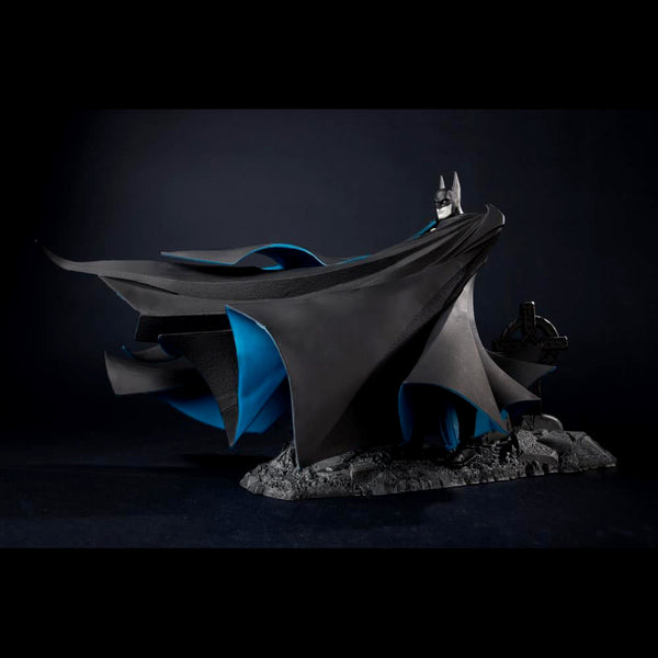 Batman: Year Two DC Multiverse Gold Label Batman BBTS Exclusive Limited Black & White Accent Edition