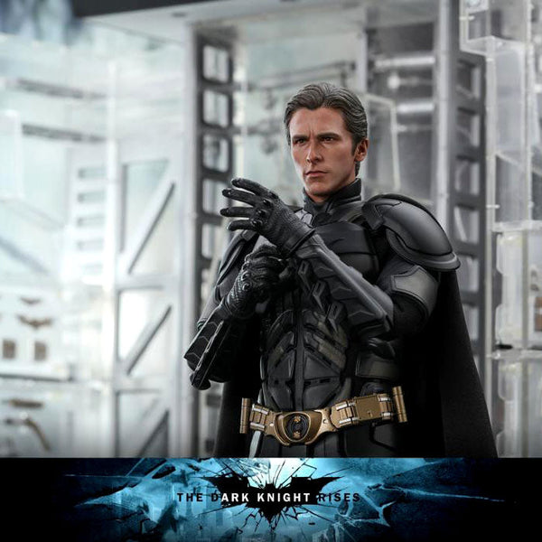 Dark Knight Rises DX19 Batman 1/6 Scale Collectible Figure ( Display Piece)