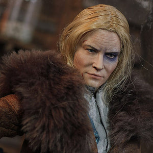 The Hateful Eight Daisy Domergue (The Prisoner) 1/6 Scale Figure ( Opened Item ) Damaged Box