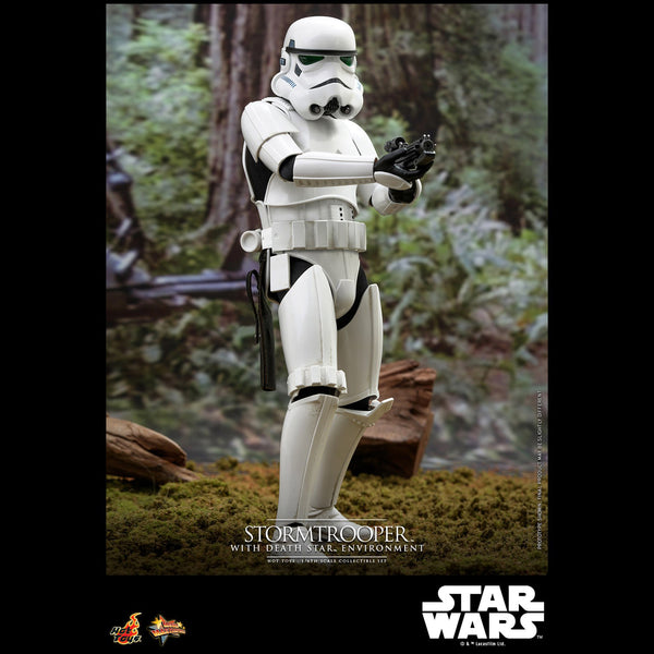 STORMTROOPER™ WITH DEATH STAR™ ENVIRONMENT - MMS736 ( OPEN ITEM )