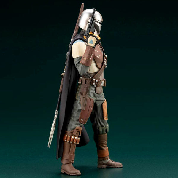 The Mandalorian ARTFX+ Statue