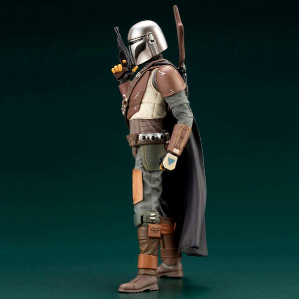 The Mandalorian ARTFX+ Statue