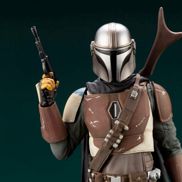 The Mandalorian ARTFX+ Statue