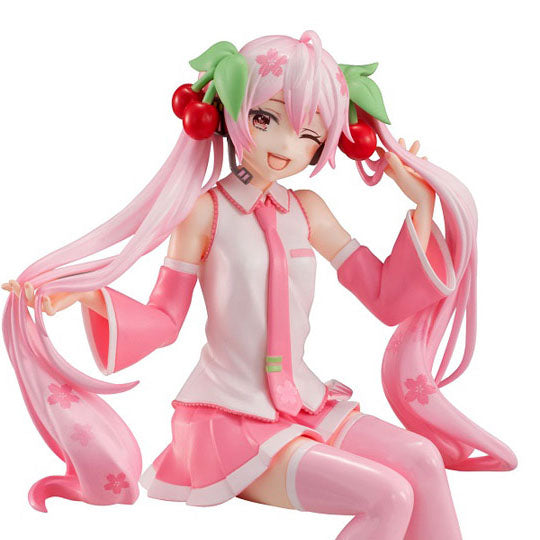 Vocaloid Sakura Miku (Winking Ver.) Noodle Stopper Figure