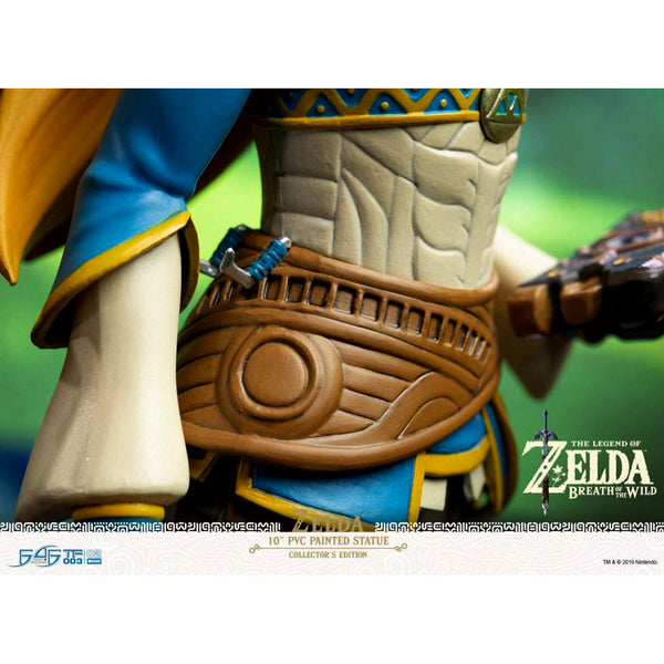 The Legend of Zelda: Breath of the Wild Zelda Statue Collector's Edition