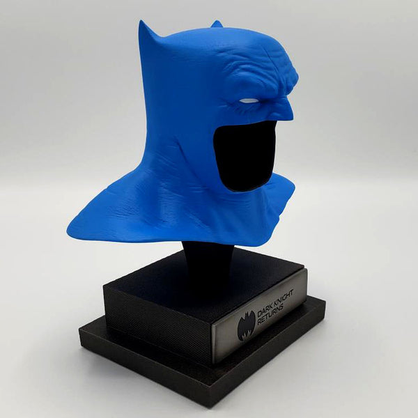 The Dark Knight Returns DC Gallery Batman Cowl (Electric Blue Ver.) 1/2 Scale Limited Edition Japan Exclusive Replica