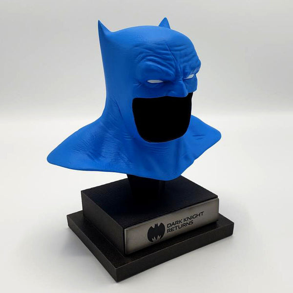 The Dark Knight Returns DC Gallery Batman Cowl (Electric Blue Ver.) 1/2 Scale Limited Edition Japan Exclusive Replica