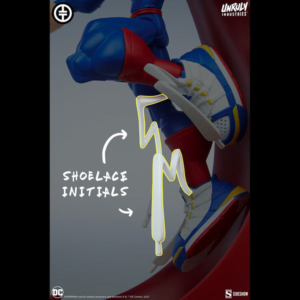 Sneakers Superman Limited Edition Figure