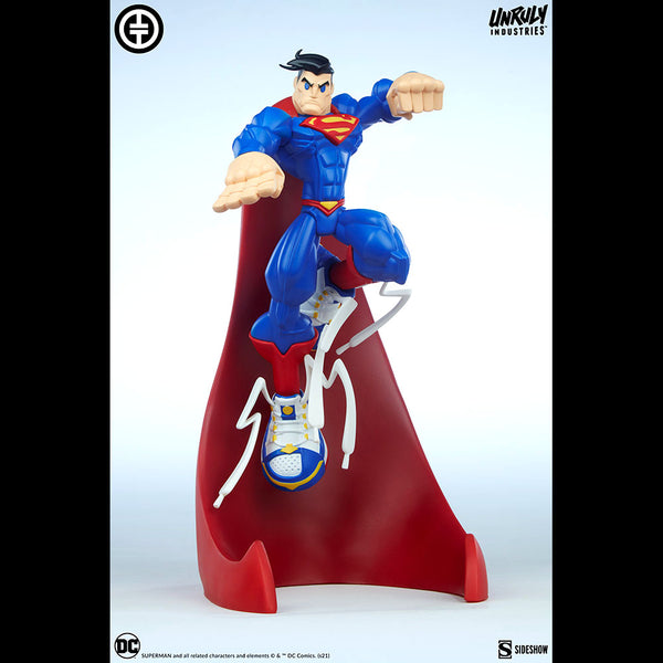 Sneakers Superman Limited Edition Figure