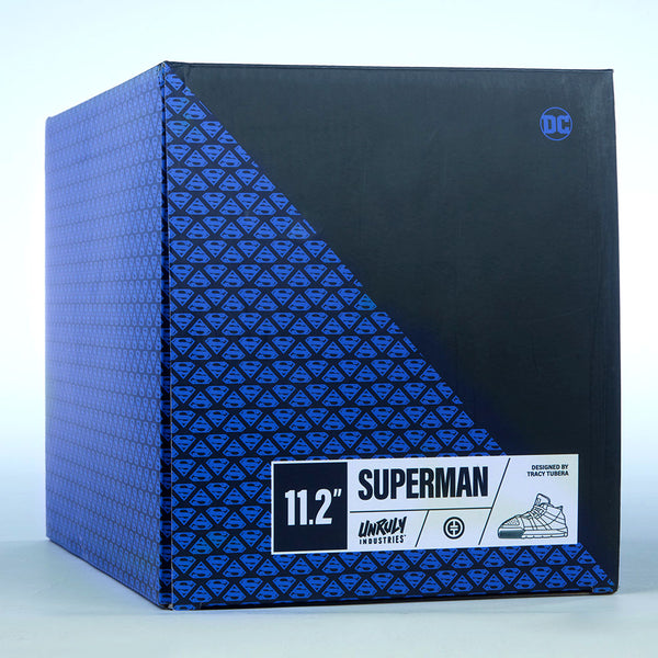 Sneakers Superman Limited Edition Figure