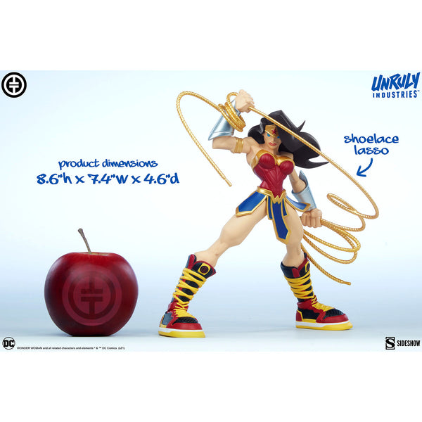 Sneakers Wonder Woman Limited Edition Figure