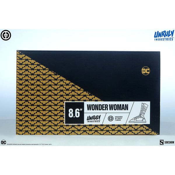 Sneakers Wonder Woman Limited Edition Figure